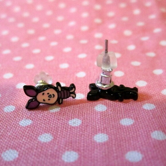 Piglet Earrings Winnie the Pooh~Hypoallergenic - Picture 4 of 4